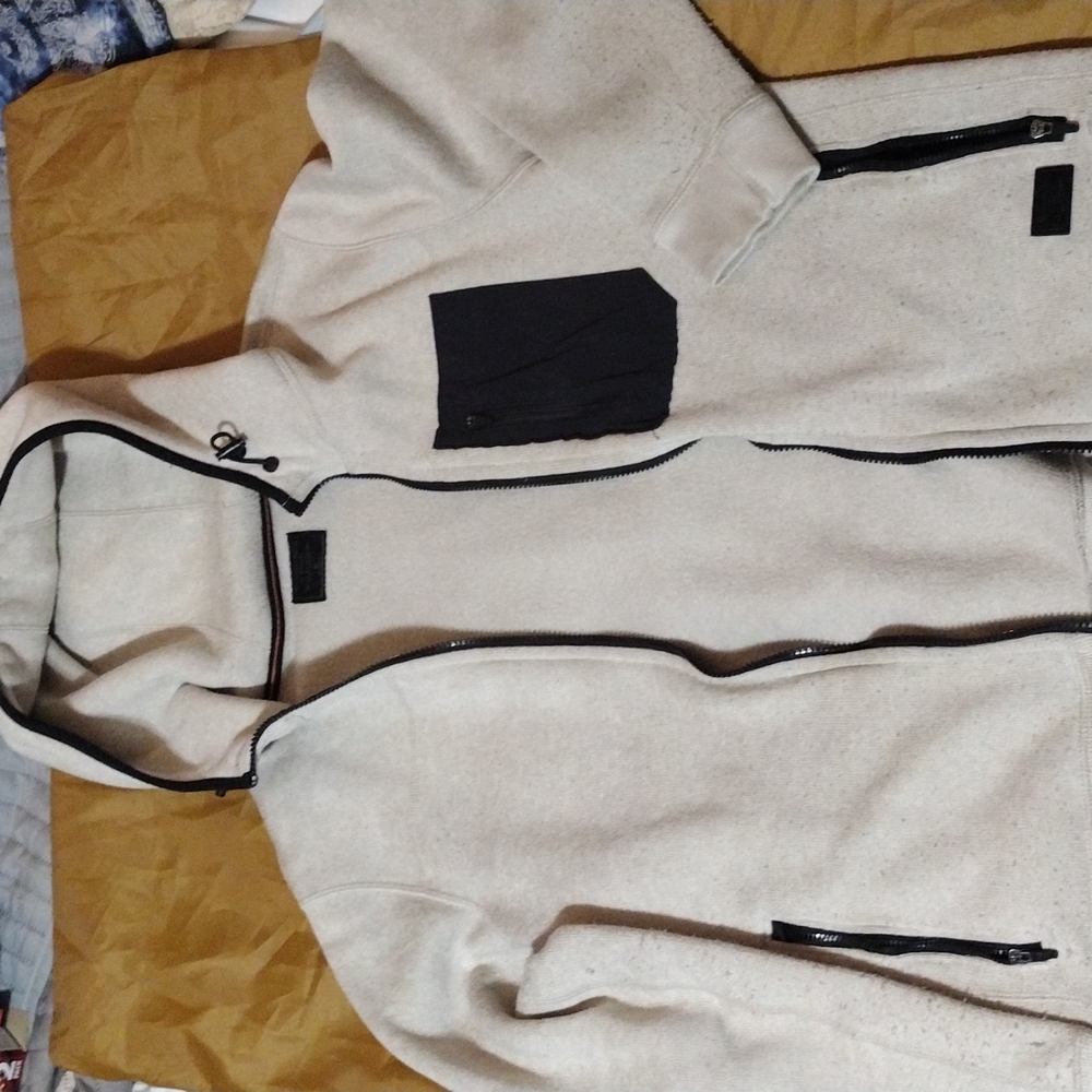 COPY - Abercrombie and Fitch hooded jacket, big medium, fit PERFECTLY